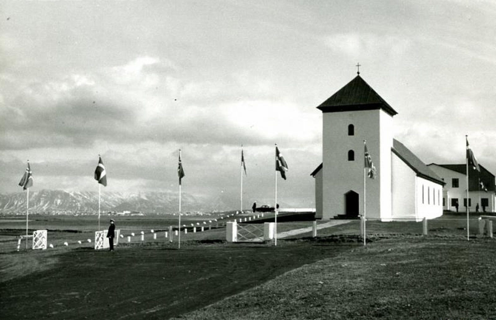 Screenshot_2020-06-23 Sarpur is - Bústaður, Hátíðisdagur, Kirkja, Konungs (1)